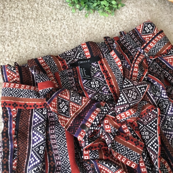 🍃🌺SOLD🌺🍃Aztec Printed Dress Pants🍃 - Picture 7 of 7